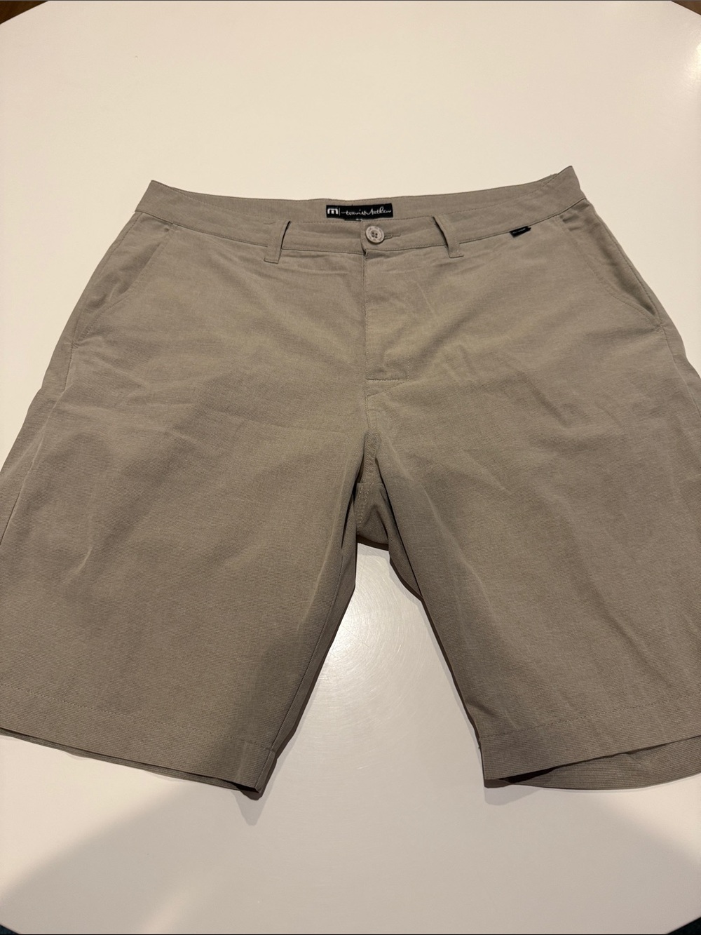 Travis Mathew Men's Beige Chino Shorts